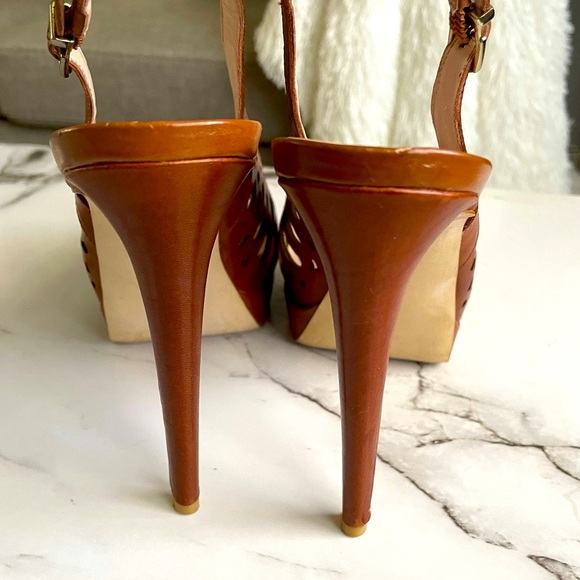 BCBGeneration Leather Duncan Saddle Vachetta Heels - Picture 8 of 10
